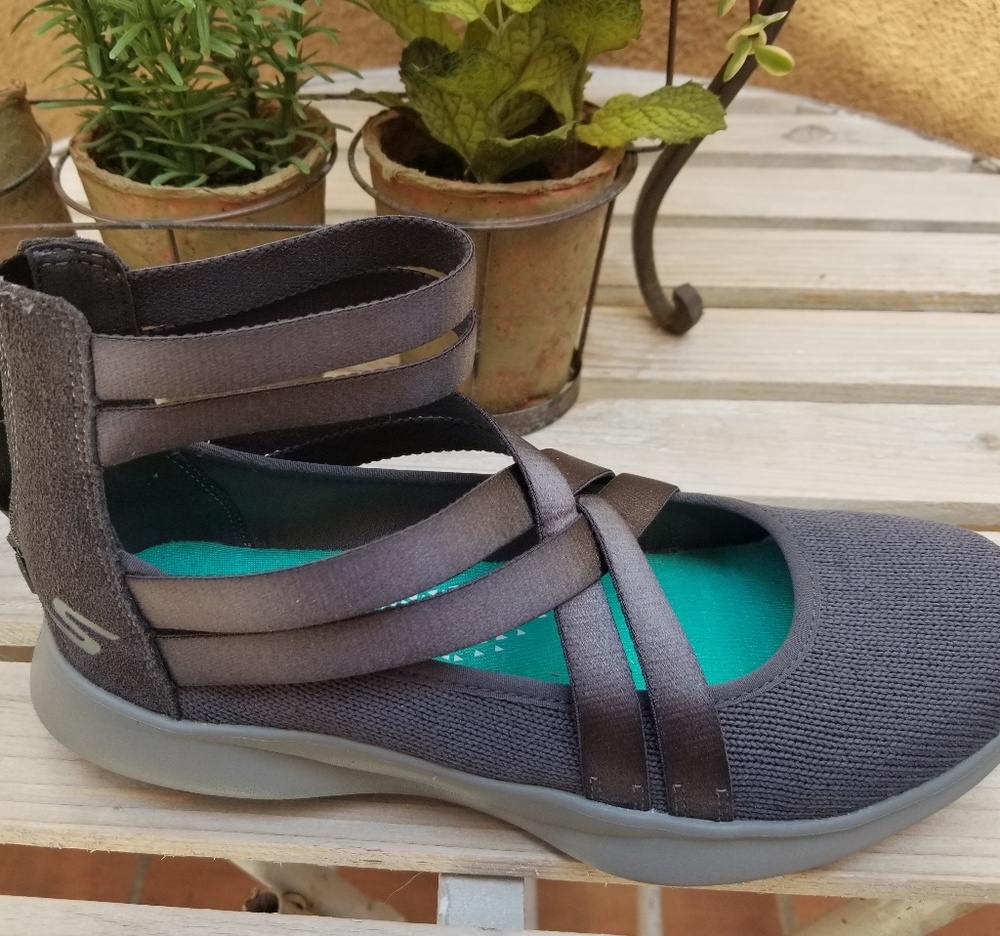 Women Skechers Shoes